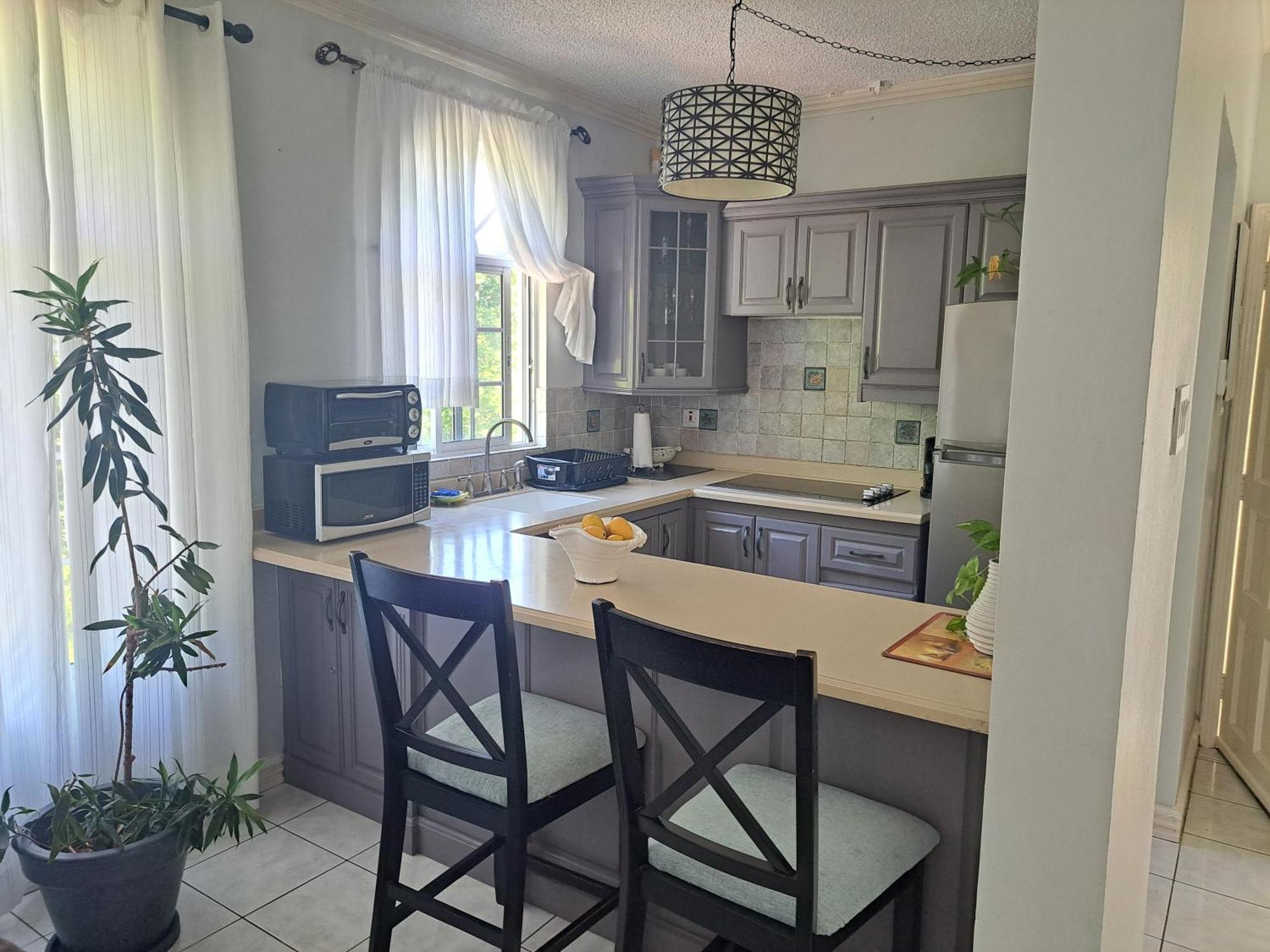 Ivory Tower Ocho Rios Apartment Exterior photo