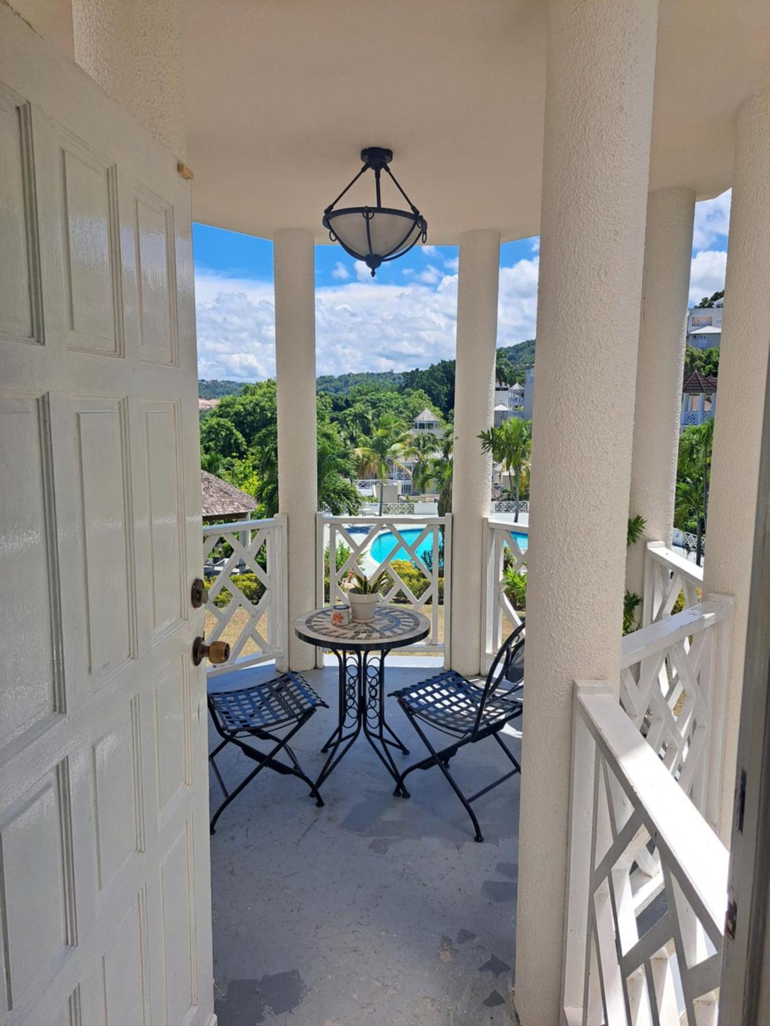 Ivory Tower Ocho Rios Apartment Exterior photo